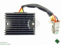 regolatore di tensione